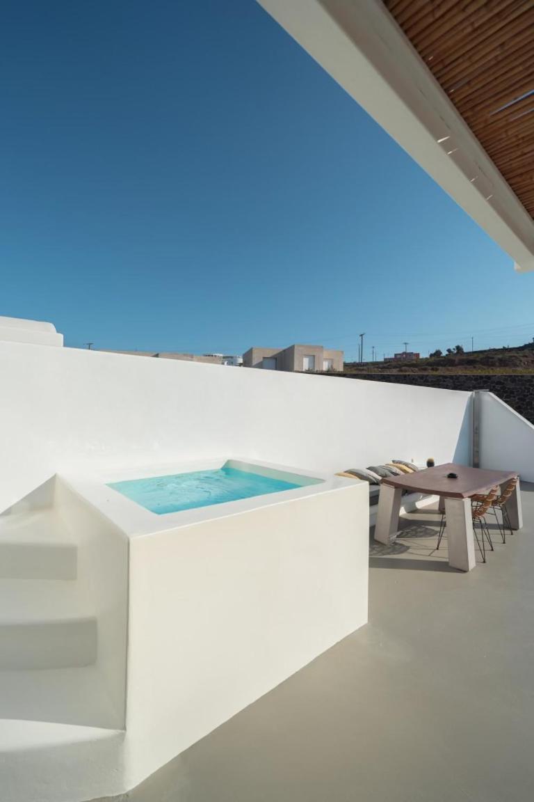 White & Co Santorini Villa Pyrgos Kallistis Luaran gambar